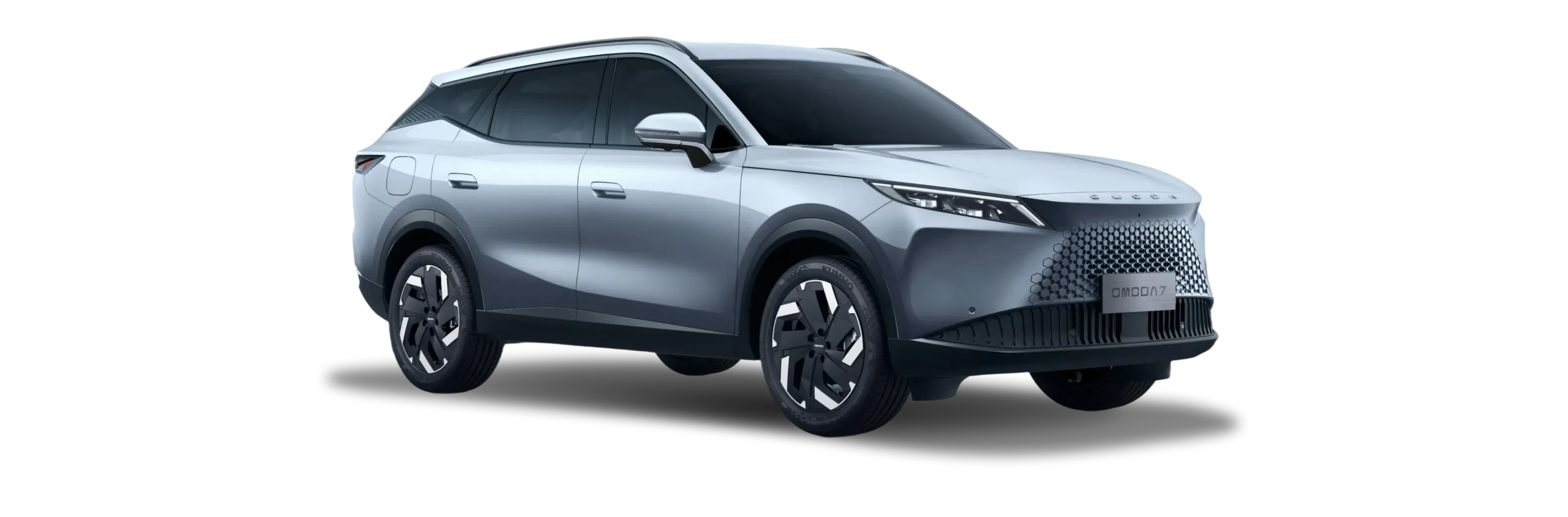 Side view of OMODA 7 in Chromite Silver